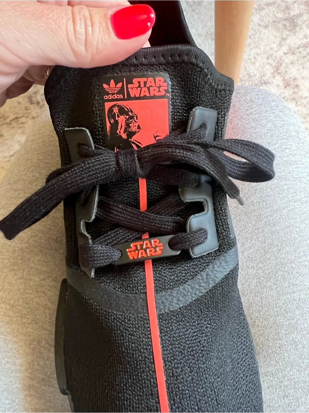 Adidas NMD_R1 Star Wars Darth Vader FW2282 Men’s 9 w/ Original Box